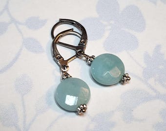 Eleganti orecchini in amazzonite, piccoli orecchini rotondi boho, orecchini pendenti sfaccettati blu-verdi in argento, chiusura a leva, gioielli / piccoli tesori