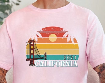 Unisex Custom Retro California Shirt / Vintage California Graphic Shirt / Surf Shirt / California Souvenir / Custom Outdoorsy Beach Shirt