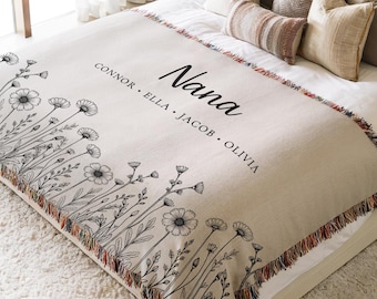 Coperta personalizzata per la nonna con i nomi dei nipoti, tessuta, regalo di compleanno per la nonna, Nana Gigi Mimi, ricordo di famiglia, floreale, nera
