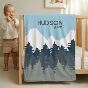 Manta para cuna con diseño de pino, manta personalizada para bebé con diseño de bosque y montaña, decoración para guardería infantil con nombre personalizado, regalo para recién nacido niño, ideal para baby shower.