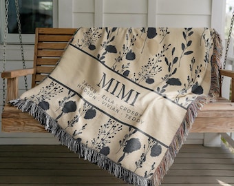 Personalized Grandma Woven Blanket Custom Grandchildren Names Floral Nana Cotton Throw Mimi Birthday Grandma Gift Grandparent Tapestry