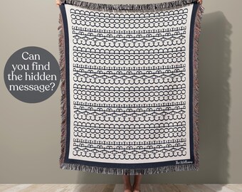 Coperta personalizzata in cotone intrecciato con messaggio nascosto, stile Cape Cod, con nome di famiglia, regalo a tema costiero, decorazione per casa al mare in Massachusetts, messaggio segreto