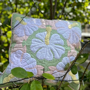 Hawaiianische Steppdecken, handgefertigte Steppdecken, traditionelles hawaiianisches Kunsthandwerk, Hibiskus, 40,6 cm, Kissenbezug, Heimdekoration, hawaiianische Steppdecke, 40 cm, Kissenbezug, Hibiskus, hawaiianisches Interieur