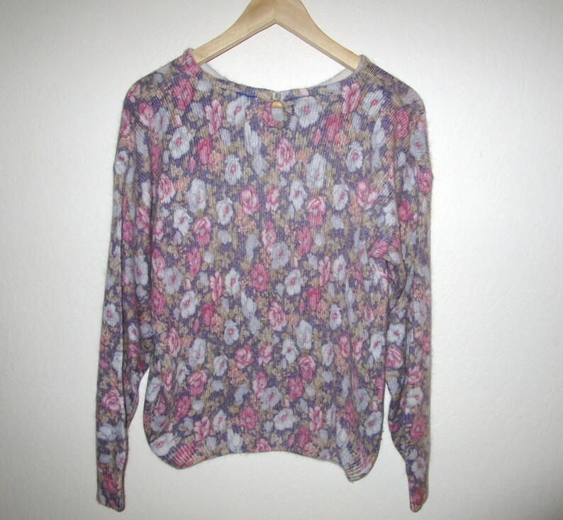 Soft Silk Angora Blend Floral Sweater by Private Party Vintage 80/'s Lavender and Pink Size Medium