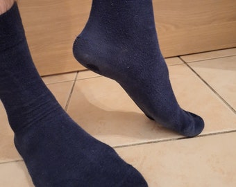 chaussettes usées chaussettes pour hommes chaussettes utilisées Fußferisch pieds pieds chaussettes hommes