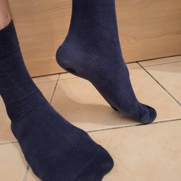 getragene Socken Herrensocken gebrauchte Socken Fußferisch Füße feet socks men