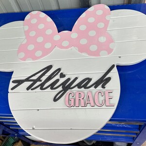 Minnie Mouse Name / Disney Nursery