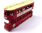 Vintage Lesney London Red chariot Car faite en Angleterre nouvelle de l'autocollant du monde, Vintage moulé sous pression