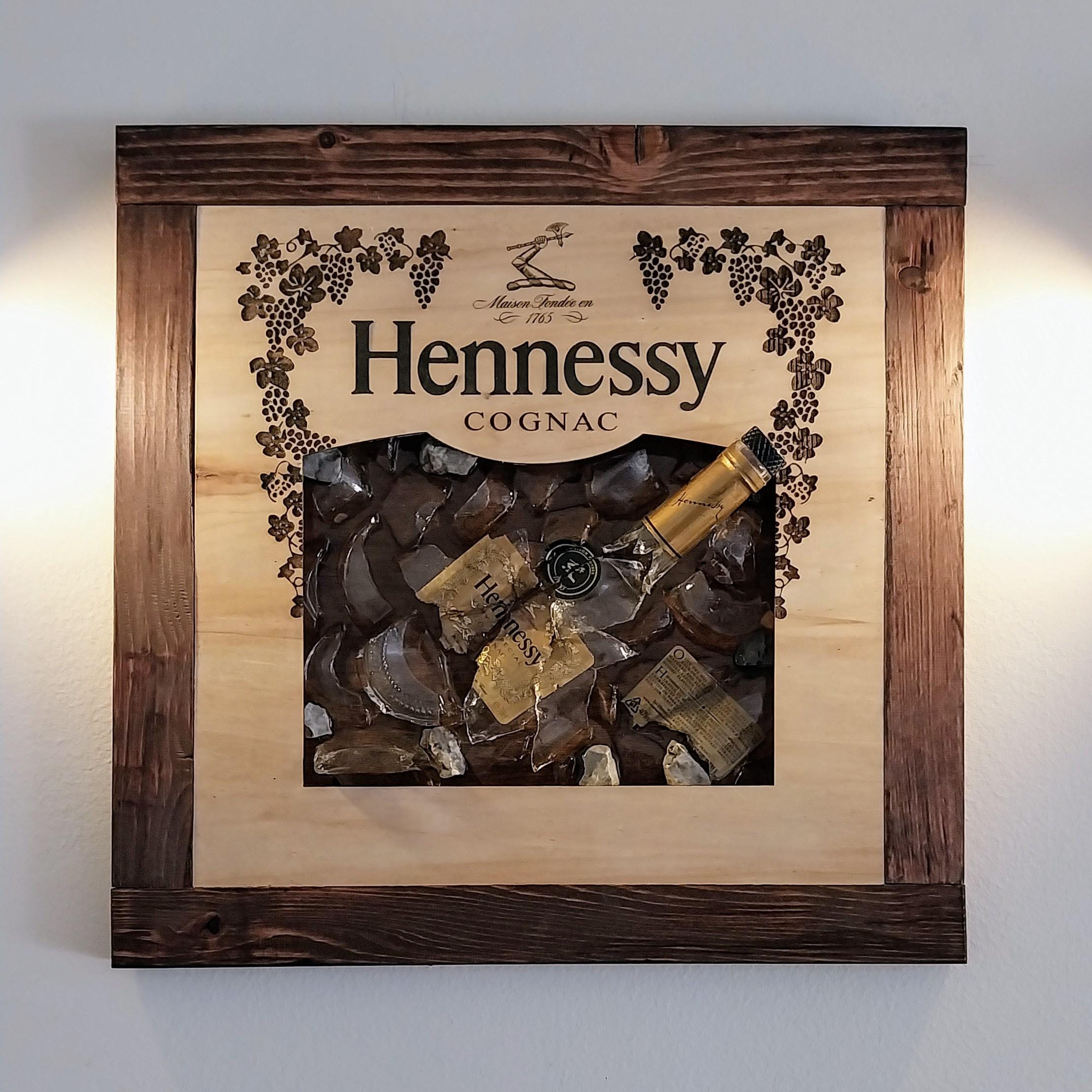 ♡Hennessy cognac アート　シャンパンアート　海外アート Hennessy Cognac – the Essence of Elegance | Broken Bottle Wall Art