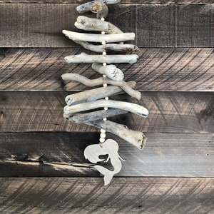 Mermaid Driftwood Wind Chime, Driftwood Garden Art, Driftwood Garland, Beach Decor, Coastal Decor, Wall Decor, Mermaid Garland, Wind Chime