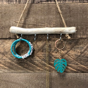 4 Hook Driftwood Jewelry Holder, Driftwood Beach Decor, Jewelry Organizer, Dorm Room, Apartment Decor, Boho Decor Hanging Jewelry Display HH