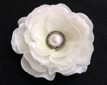 White Flower Hair Clip Retro Glam Wedding Prom Rockabilly, Hair piece, Bridal, Flower Girl, Wedding Hair Accessory, Fascinator, Prom