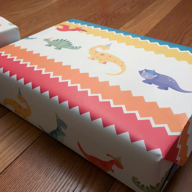 Wrapping Paper Dinosaur Party image 2