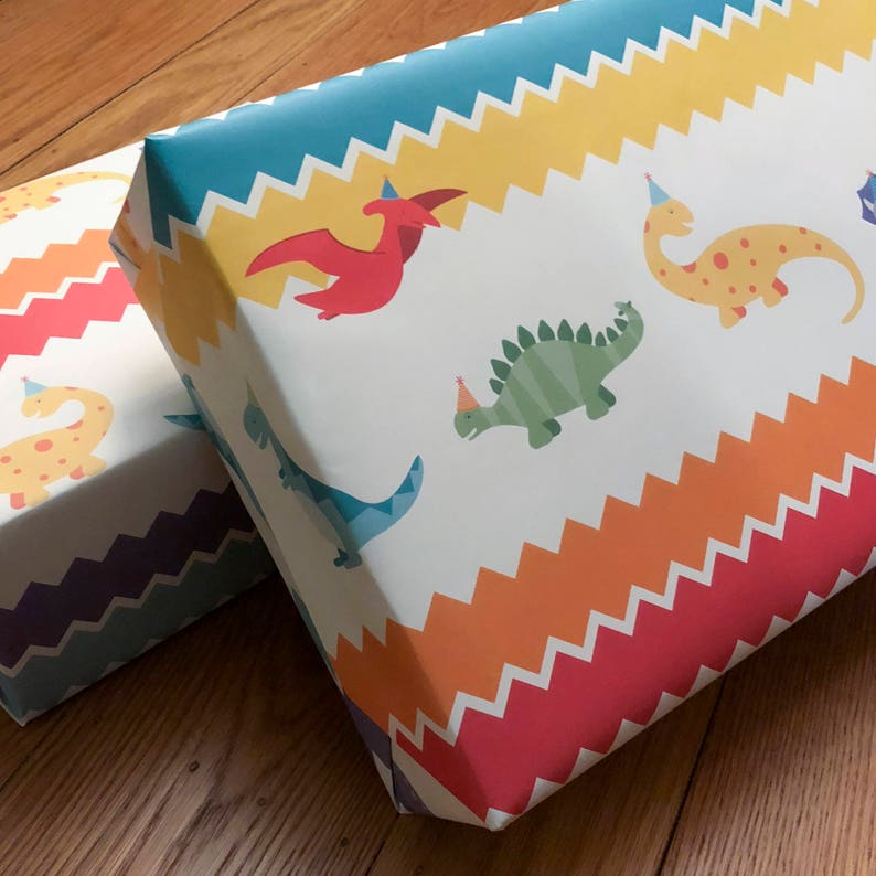 Wrapping Paper Dinosaur Party image 3