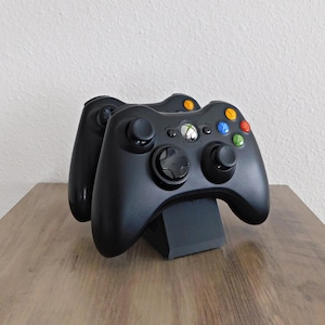 Dual Xbox 360 Controller Stand 3D Print
