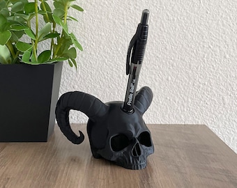 Horned Skull Pen & Pencil Holder – 3D Printed Desk Organizer, Gothic Office/Halloween Decor