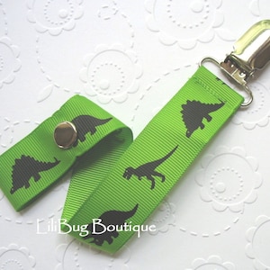 LiliBug Green DINOSAUR PACI FINDER Pacifier Clip