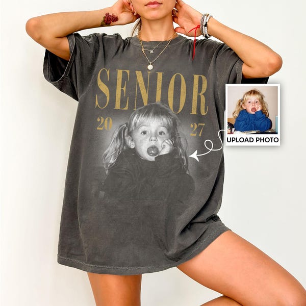 Personalised Senior Photo And Year Shirt, Custom Vintage Graduate Picture Shirt, Class of 2027 Graduation Gift, Retro Senior Boy Girl Shirt