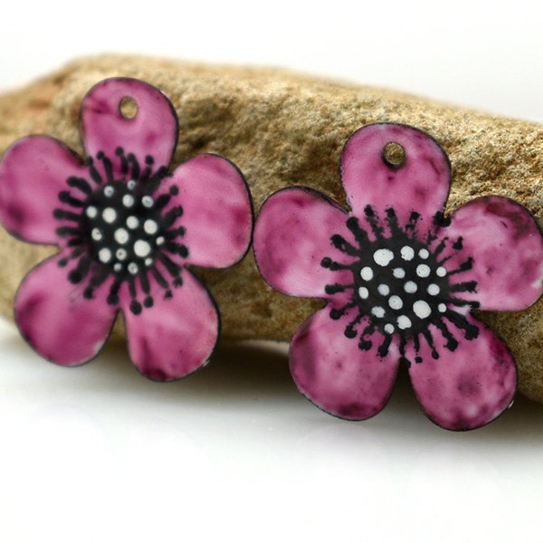 Brincos de cobre esmaltado com flor rosa, para fabricação de joias, brincos boho, joias de cobre, brincos de cobre, cobre esmaltado, componente de joalheria, par