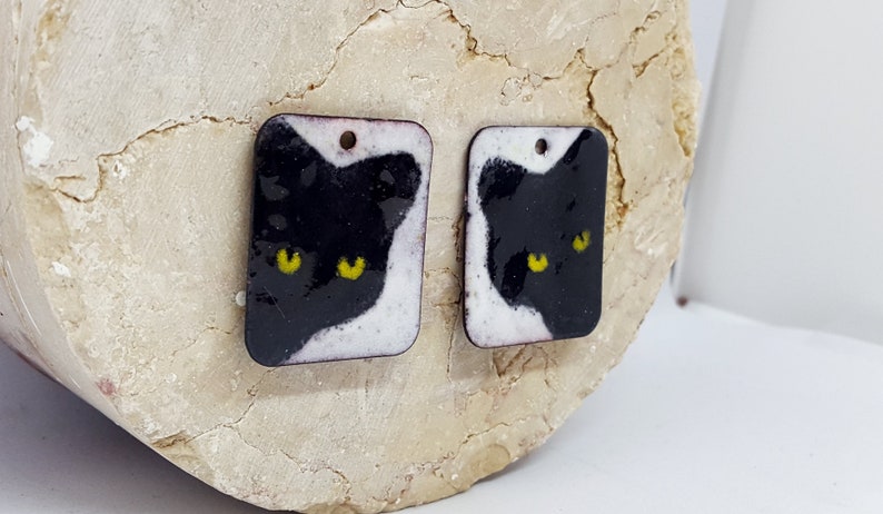 Enameled Copper, Cat enameled jewelry, jewelry making, copper jewelry, copper earrings, jewelry component, pair image 2