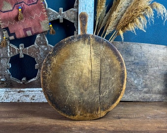 Round Walnut Wood Cutting Board, Vintage Board,  Rustic Cutting Board, Wood Cheese and Serving Platter, Wooden Pizza Board