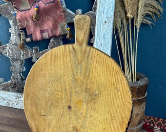 Round Walnut Wood Cutting Board, Vintage Board,  Rustic Cutting Board, Wood Cheese and Serving Platter, Wooden Pizza Board