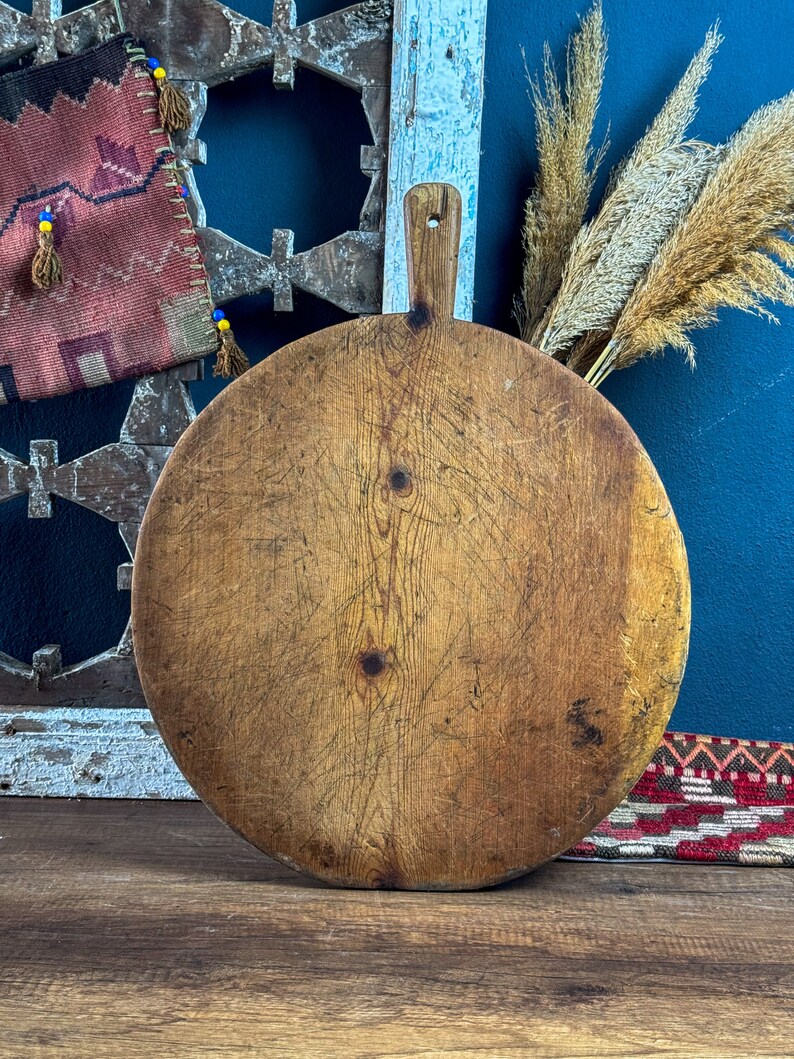 Round Walnut Wood Cutting Board, Vintage Board, Rustic Cutting Board, Wood Cheese and Serving Platter, Wooden Pizza Board image 3