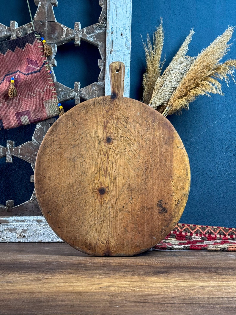 Round Walnut Wood Cutting Board, Vintage Board, Rustic Cutting Board, Wood Cheese and Serving Platter, Wooden Pizza Board image 8