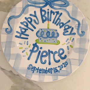 Assiette d'anniversaire preppy pour garçons // vichy bleu et ruban // premier anniversaire // bleu et blanc // smash cake // 1er anniversaire // grand millénaire image 8