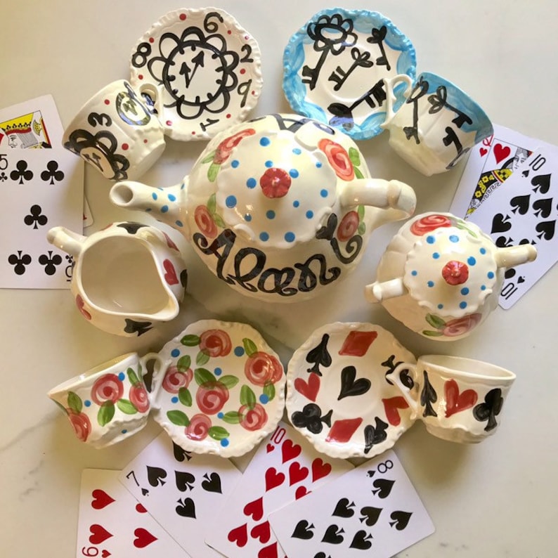 alice in wonderland mad hatter tea set