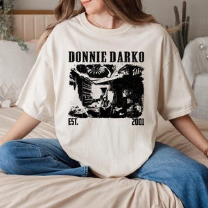 Donnie Darko Shirt, Donnie Darko Film Shirt, Retro Shirt, Vintage Shirt, klassisches Shirt, Geschenke für ihn, Weihnachtsgeschenke
