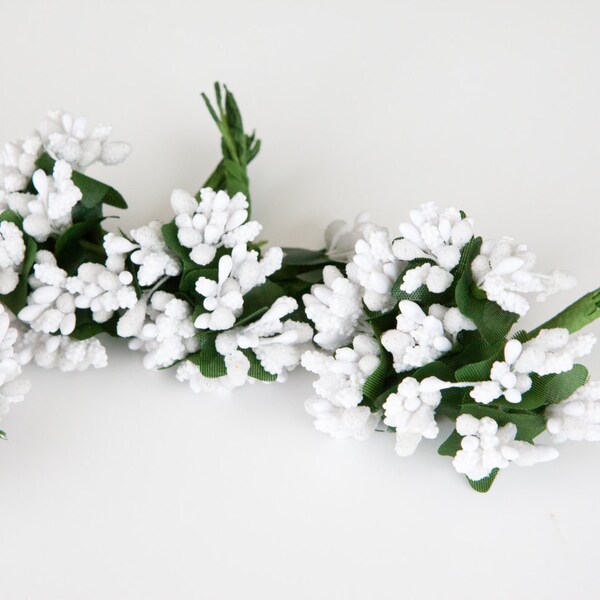 Clearance: 36 WHITE Flower Stamens for Floral Crowns or DIY Flowers - Flower Crowns, diy Flower Supplies - ITEM 0151