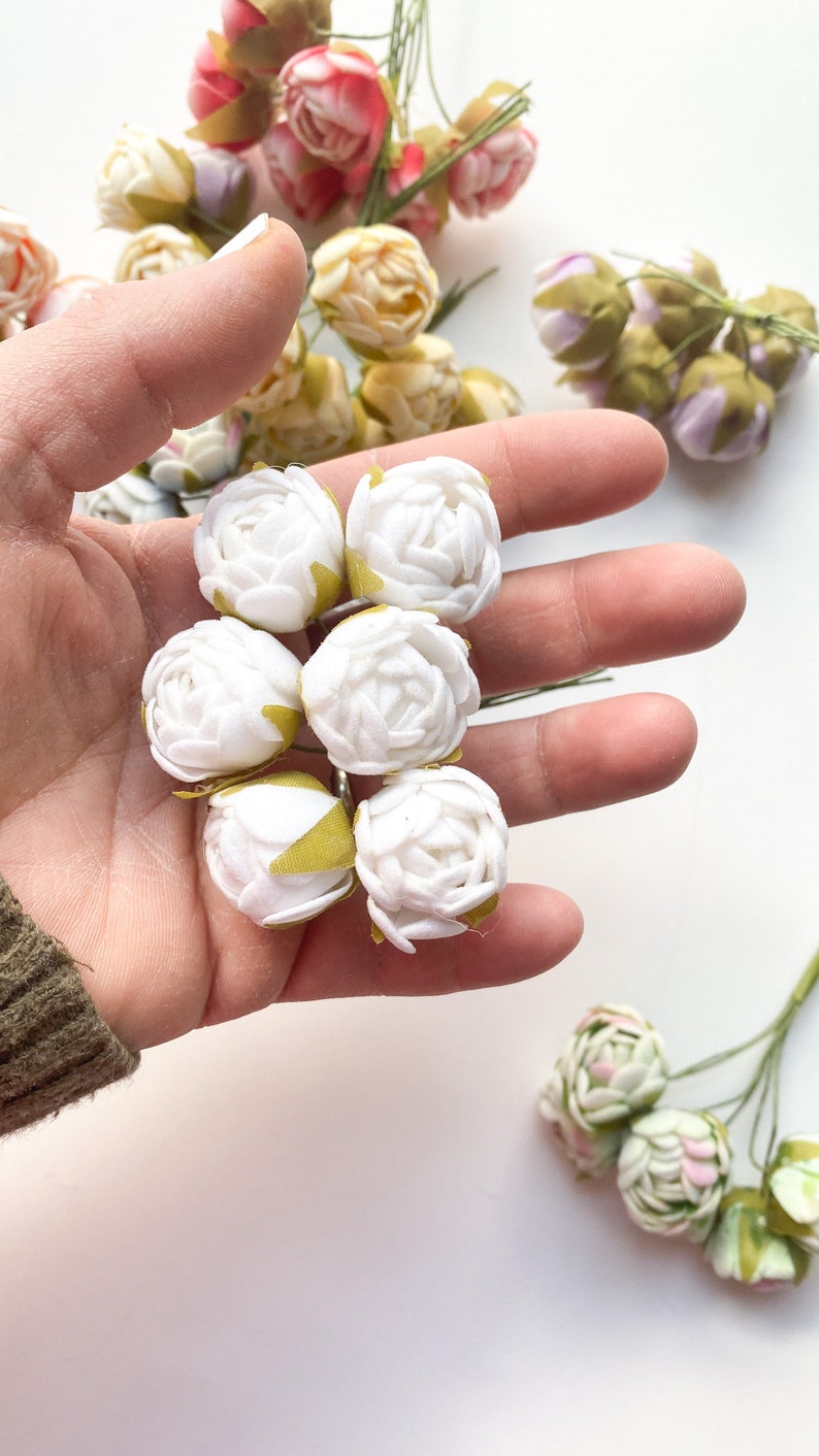 12 Mini Felt Rose Flowers on Wire Stems Artificial Flowers, Tea Rose, Mini Flowers CHOOSE COLOR White - 01475