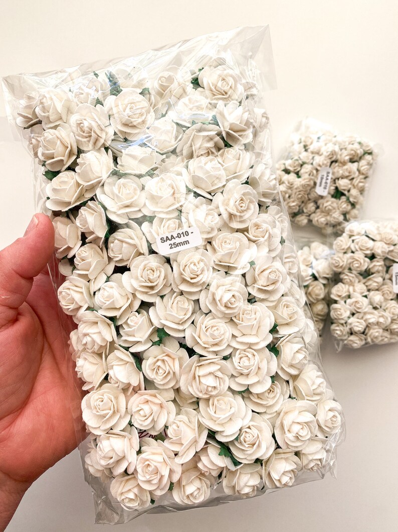 100 Open Rose Mulberry Paper Flowers in Ivory/White 10-25mm CHO0SE SIZE Paper Roses Ivory Paper Roses,Ivory Roses, Tiny Roses 25mm - 01600