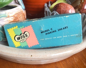 Vintage Wiss 5.5” Pinking Shears in Box