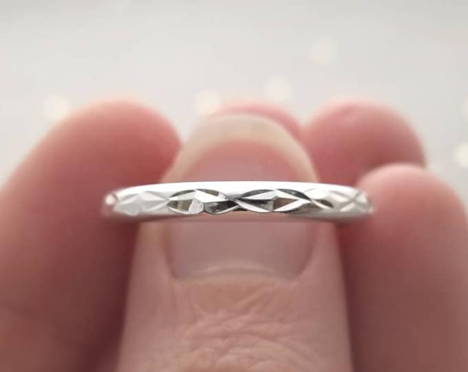 Diamond Cut Tube Ring