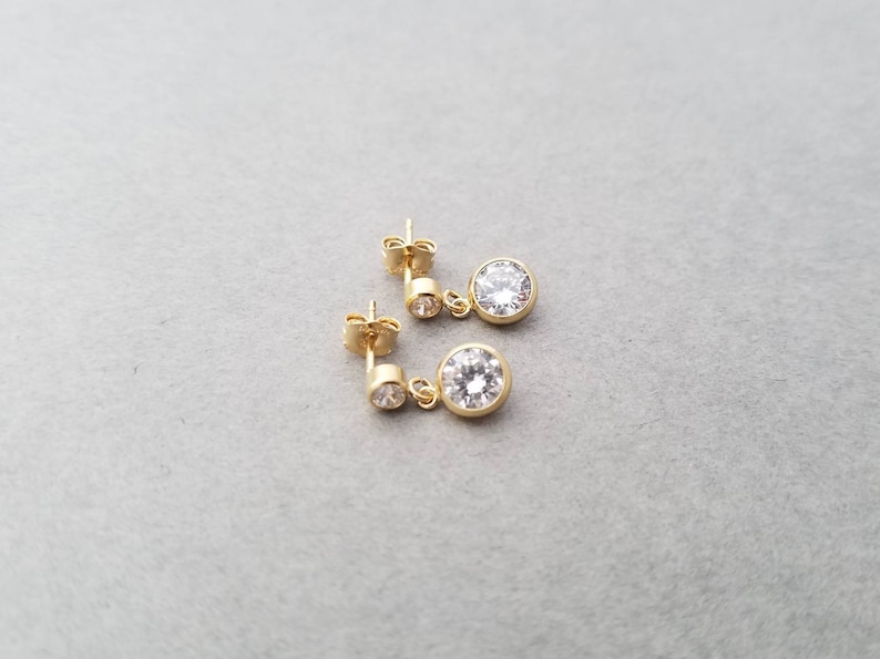 Tiny Sterling Silver post earrings- round CZ crystals 4mm post with 6mm dangle immagine 7