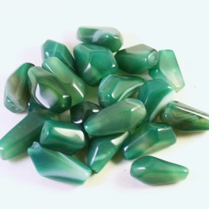 Genuine Dyed Green Agate Beads, Funky Geometrical Faceted Nugget, Wholesale Loose Beads image 3