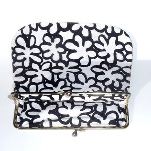 Vintage Marimekko pouch with kiss clasp image 2