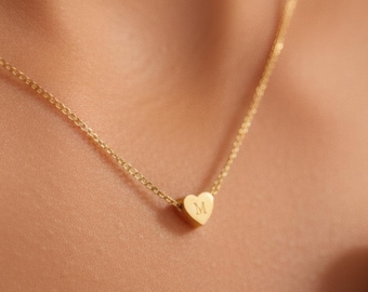 Collar personalizado con inicial en 3D de corazón, letra minimalista dorada, regalo de Navidad para ella.