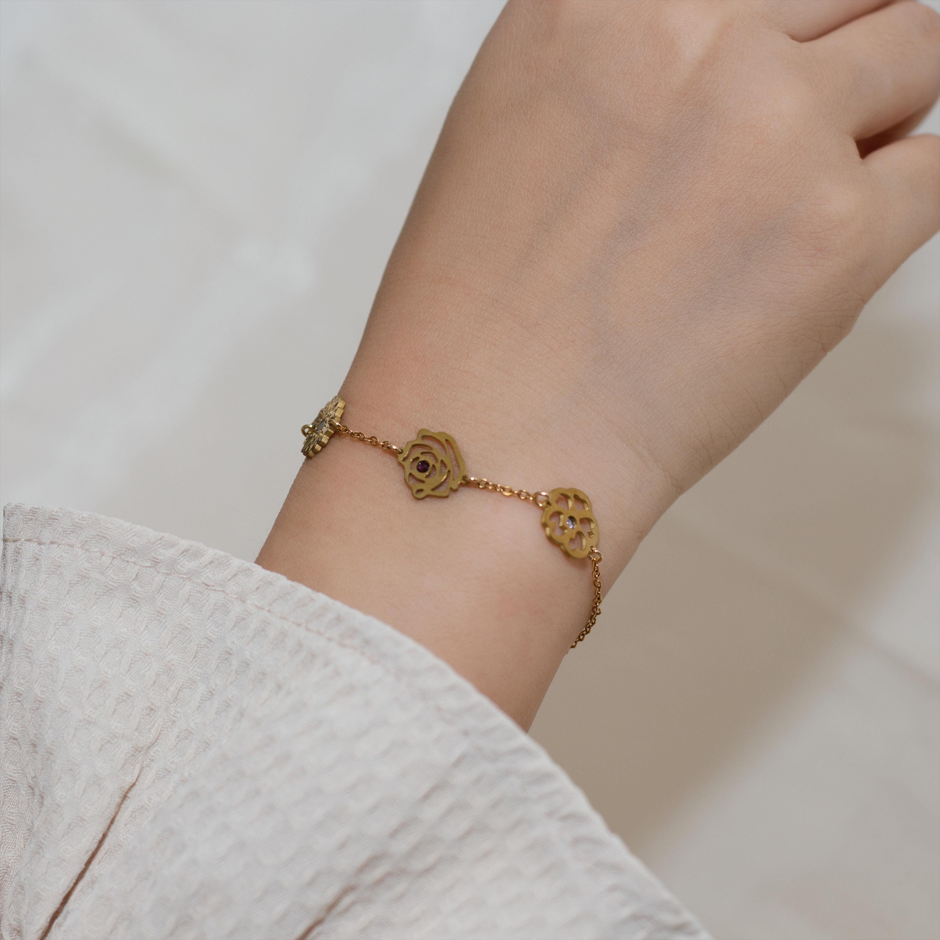 誕生花の刻印入りブレスレット・花のチャーム - Etsy 日本
