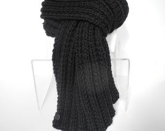 Men's Long Merino Scarf in Black