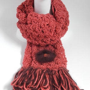 Women&#39;s Fringed Wool Scarf with Removable Pin