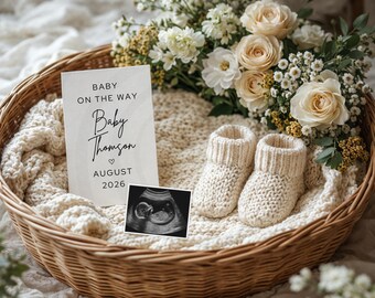 Pregnancy Announcement: Editable Social Media Baby Reveal Canva Template (Digital)