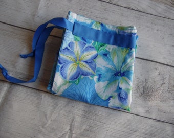 Blue Floral Travel Laundry Bag, Floral Drawstring Bag, Travel Laundry Bag, Vacation Wash Bag, Cotton Mask Laundry Bag, Underwear Wash Bag