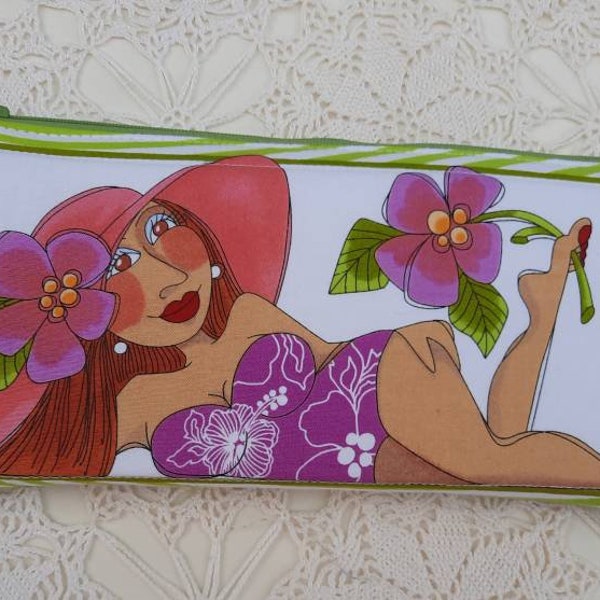 Bathing Suit Beauty Zippered Pouch, Lined Pouch, Green Tropical Pouch, Quilted Pouch, Waterproof Lining Pouch, Handmade