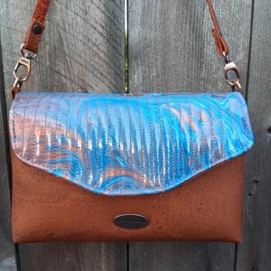 Embrague de cobre azul, bolso de embrague de corcho de pintura, embrague de arte original, bolso de lona de corcho de cobre y pintura, embrague de verano, bolso OOAK
