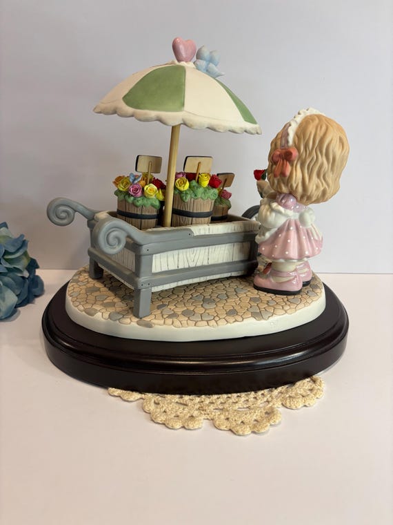 2018 Precious Moments Flower Cart “blooming With Friendship for 40