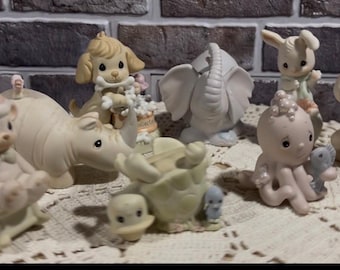 Precious Moments Figurine: Cozy Christmas Scene, Limited Edition