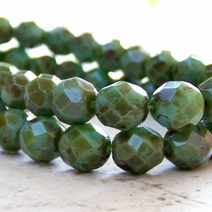 8mm Turquoise Green Picasso Czech Glass Bead Round : 25 pc Turquoise Round